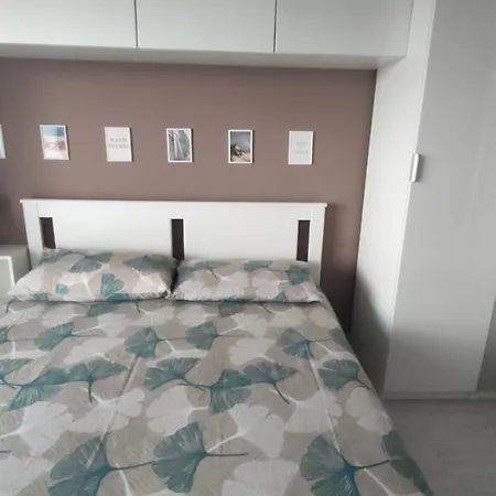 Jacaranda Apartment, Caselle To